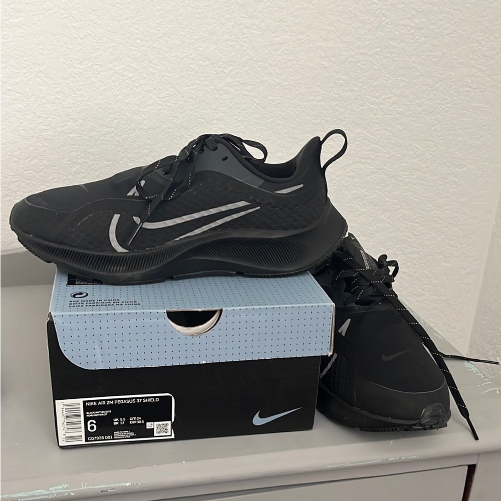 Nike Air Zoom Pegasus 37 Shield Black